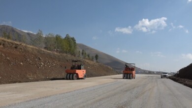 ١٦ کیلۆمەترە و ١١ ساڵە کیلۆمەتر و نیوێکی کراوە