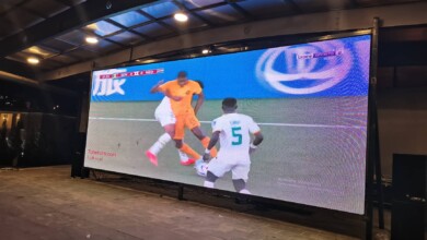 داوای کورسی دەکەن بۆ سەیرکردنی مۆندیال له‌ شاشه گه‌وره‌كەى دهۆك