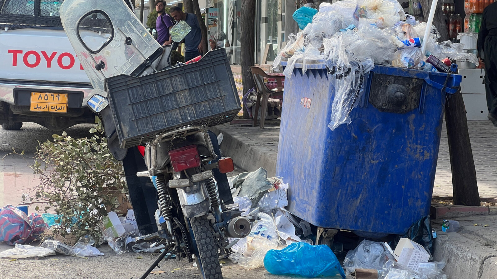 سێ رۆژە زبڵ و خاشاکی سۆران فڕێ نەدراوە