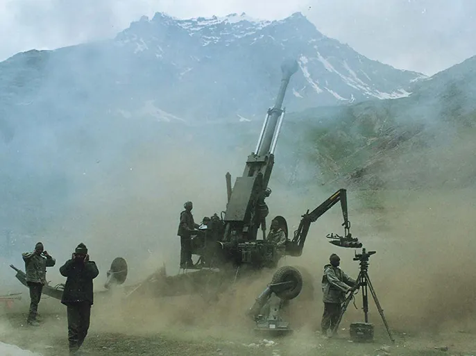 شەڕەكەی نێوان پاكستان و هیندستان دەیان كوژراو و بریندار لێكەوتەوە