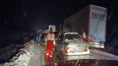 بەفربارین رێگای نێوان 40 گوندی لە پارێزگای سنە داخست