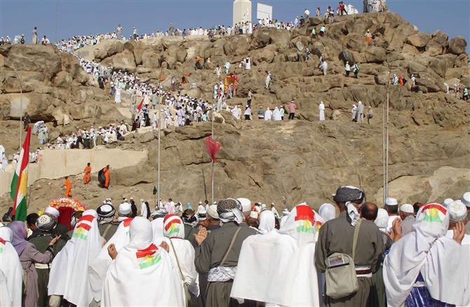 "حاجیانی کوردستان بە فڕۆکە گەشت دەکەن"