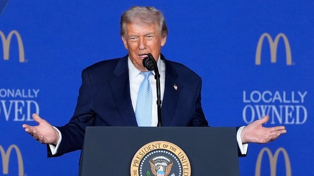 "ئێران ئامادە نییە دەستبەرداری ئەتۆم ببێت و بەمزووانە گەمارۆکان دەستپێدەکەن"
