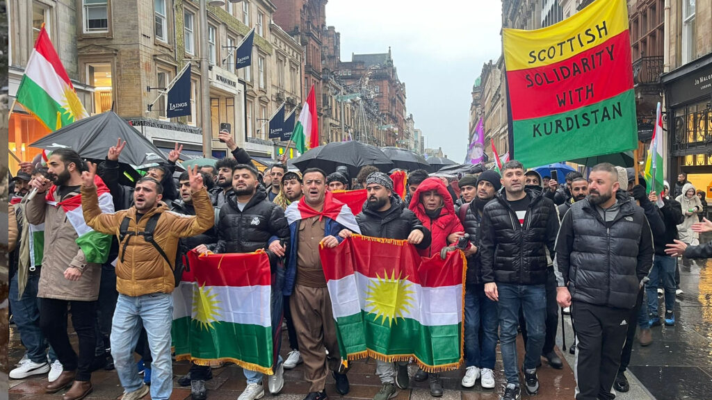ژنان و پیاوانی کورد لە بەریتانیا: هێرشکارەکانی حەلەب لە لیستی سزاکاندان