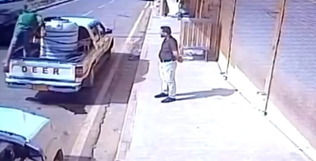 زاخۆ؛ گەنجێک ئۆتۆمبێل لێیدەدات و هەڵدێت، کەچی لێی خۆشدەبێت
