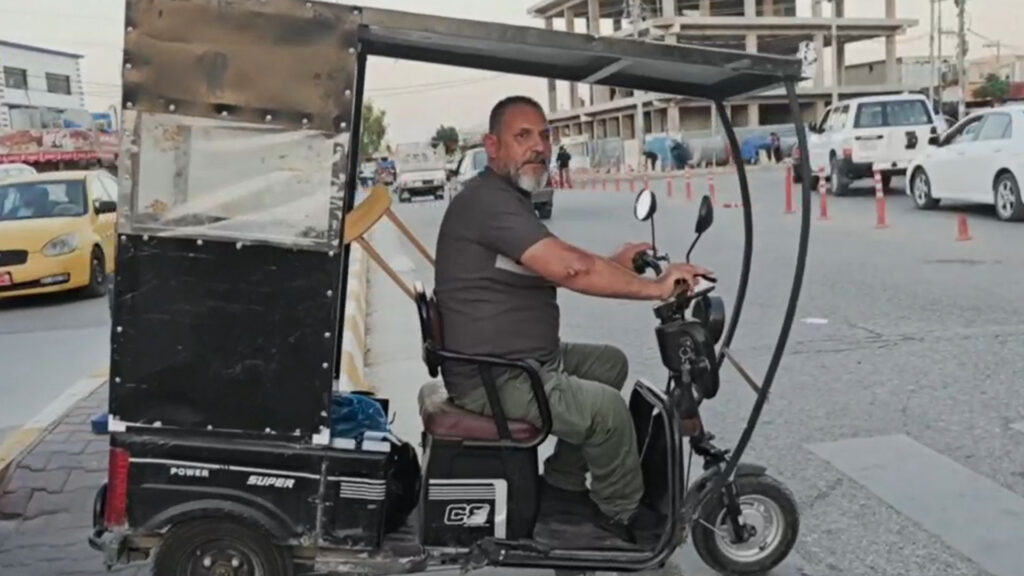 بەهۆی بەرزیی شۆستەکانەوە؛ کەمئەندامانی چەمچەماڵ بە ماتۆڕەکانیان ناتوانن بپەڕنەوە