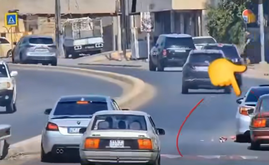 لە جامی سەیارەکەیەوە زبڵ و پاشماوەی فڕێدا سزادرا